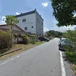 Oyo 90889 Narasindo Cottage