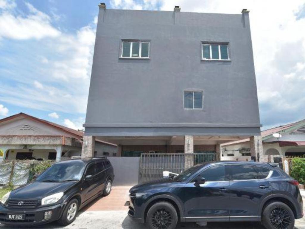 Hotel Oyo 90889 Narasindo 2*