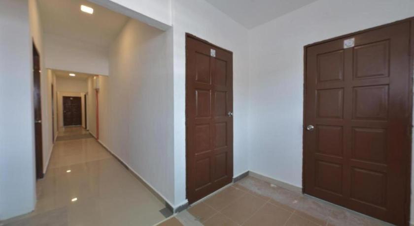 Hotel Oyo 90889 Narasindo 2*