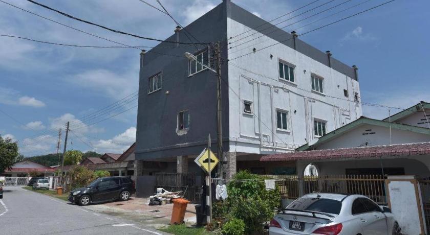 Hotel Oyo 90889 Narasindo 2*