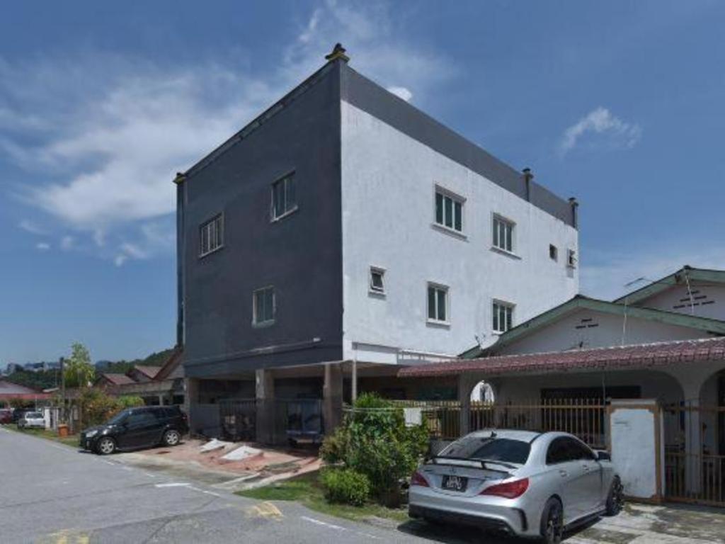 Oyo 90889 Narasindo Hotel 2*
